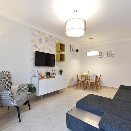 Kiralykut 2 Apartman - Ingyen Parkolas, Bicajok, Ac Секешфехервар Экстерьер фото