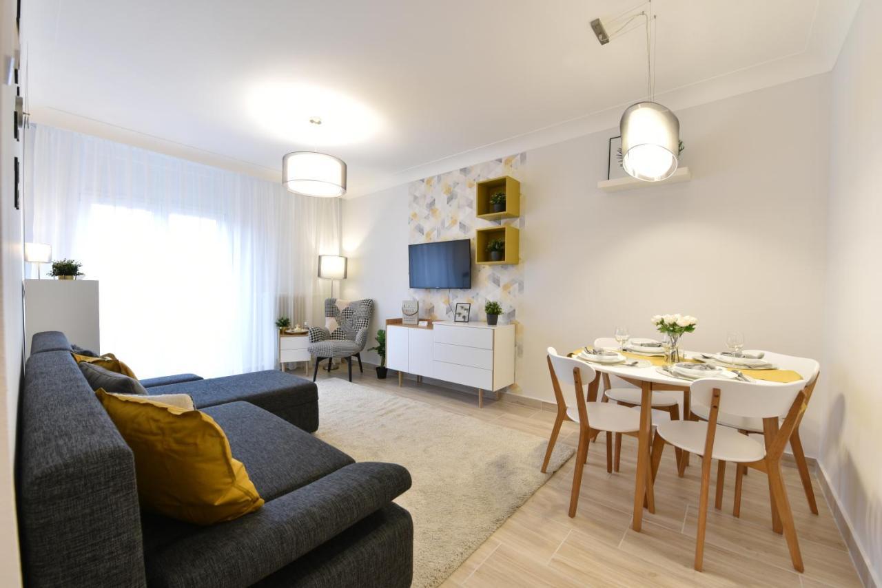 Kiralykut 2 Apartman - Ingyen Parkolas, Bicajok, Ac Секешфехервар Экстерьер фото