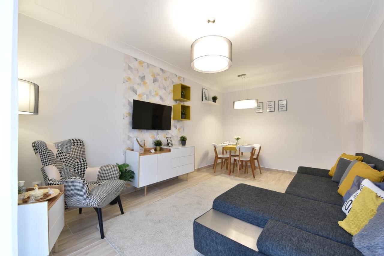 Kiralykut 2 Apartman - Ingyen Parkolas, Bicajok, Ac Секешфехервар Экстерьер фото