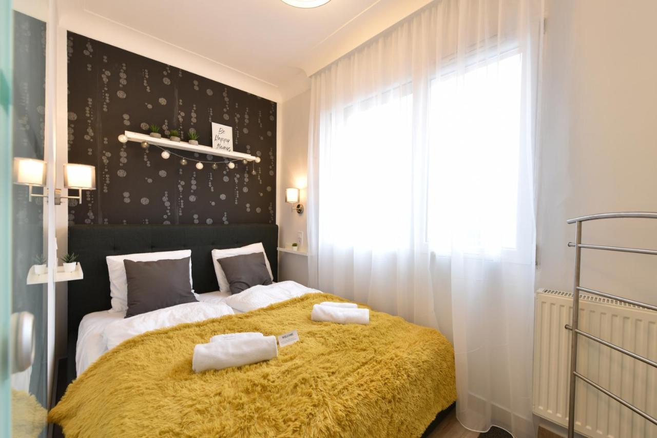 Kiralykut 2 Apartman - Ingyen Parkolas, Bicajok, Ac Секешфехервар Экстерьер фото
