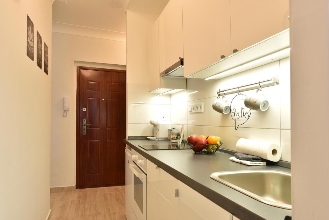 Kiralykut 2 Apartman - Ingyen Parkolas, Bicajok, Ac Секешфехервар Экстерьер фото